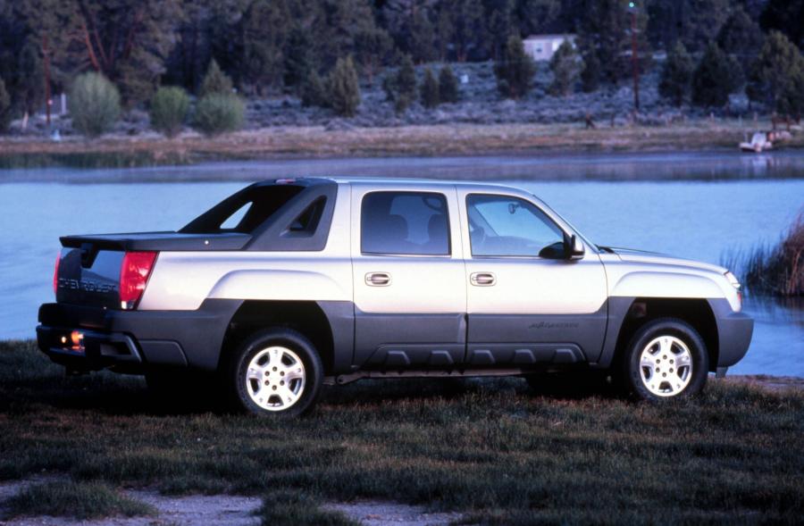  Chevrolet Avalanche 2002 года  (фото 51 из 93)